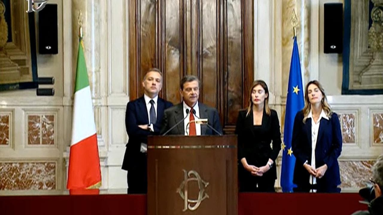 Riforme, Calenda: "Disponibili a collaborare, ma non si tocchi il Capo dello Stato"