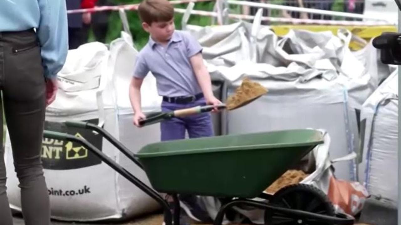 I principi al lavoro: tra pale, ruspe e trapani una giornata di esperienza di fatiche regali