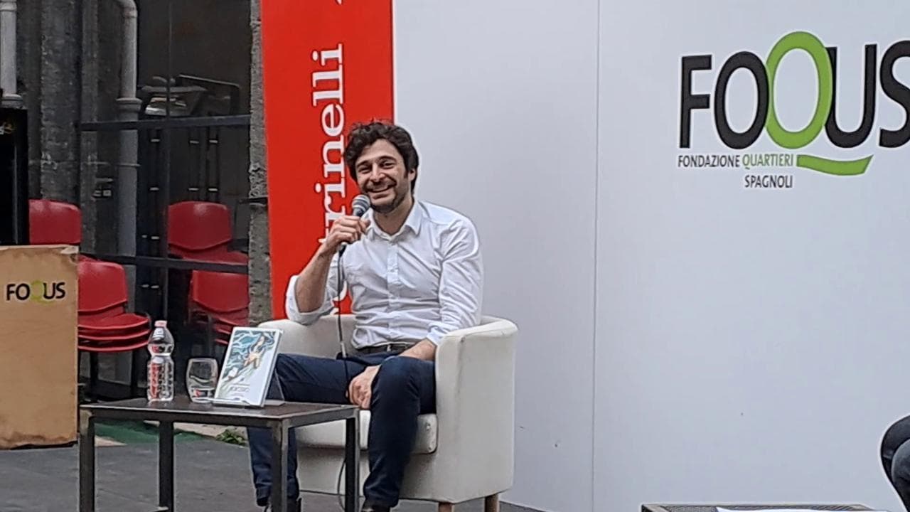 Lino Guanciale ai Quartieri "Il Napoli vince perché la città si comporta come una squadra"