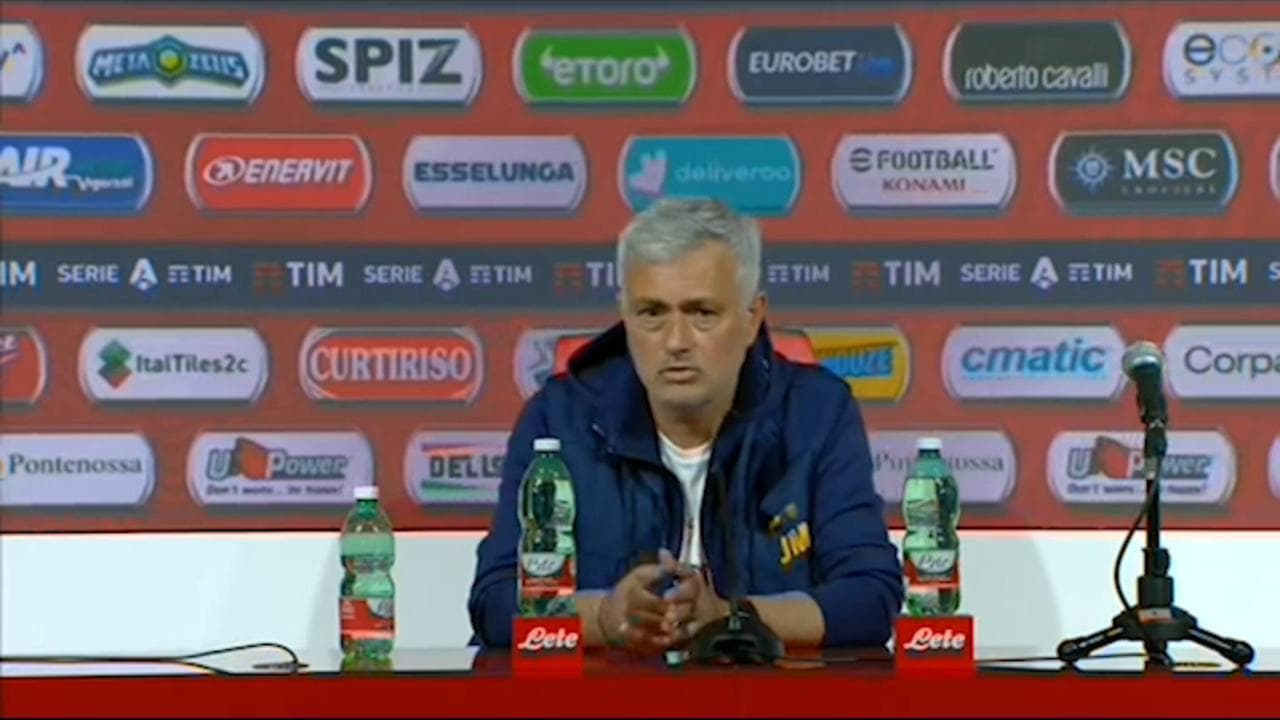 Mourinho: "Chiffi il peggior arbitro che ho incontrato. In campo avevo un microfono per proteggermi"