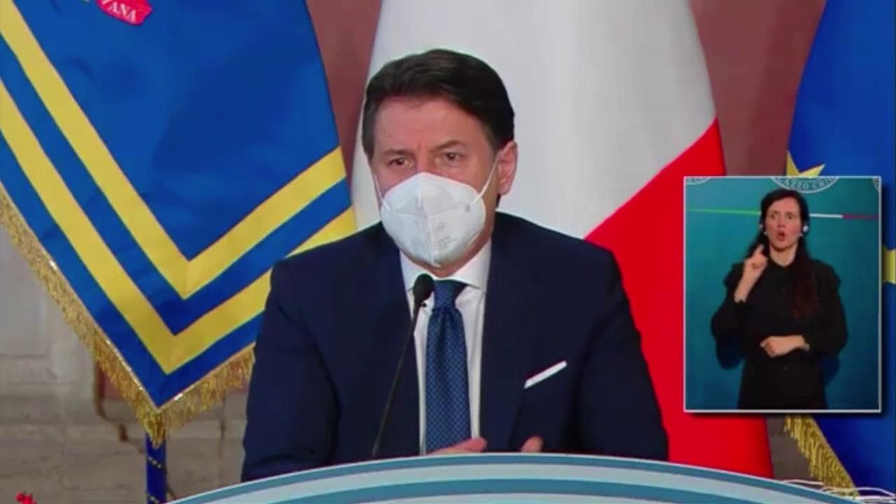 Coronavirus, Conte: "Rendere il vaccino obbligatorio? Escluso"