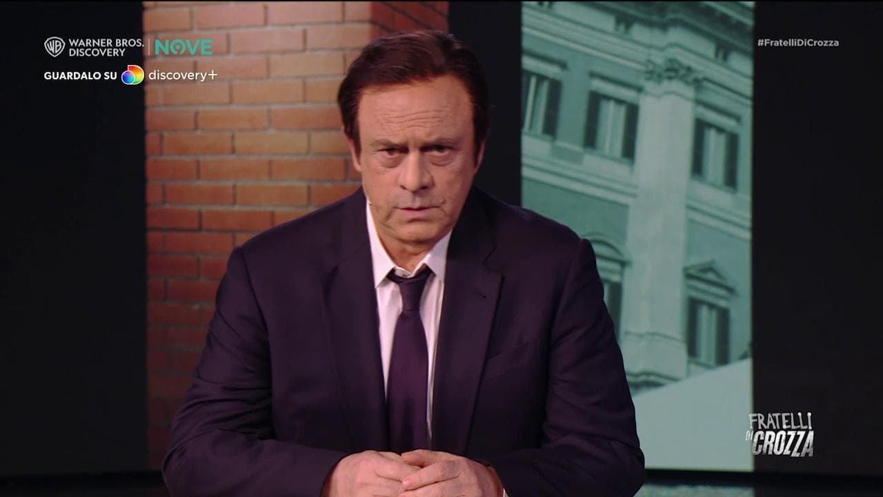 Crozza/Calenda: "Nel ragù Renzi e la carne, io solo l'alloro: capite il mio dramma?"