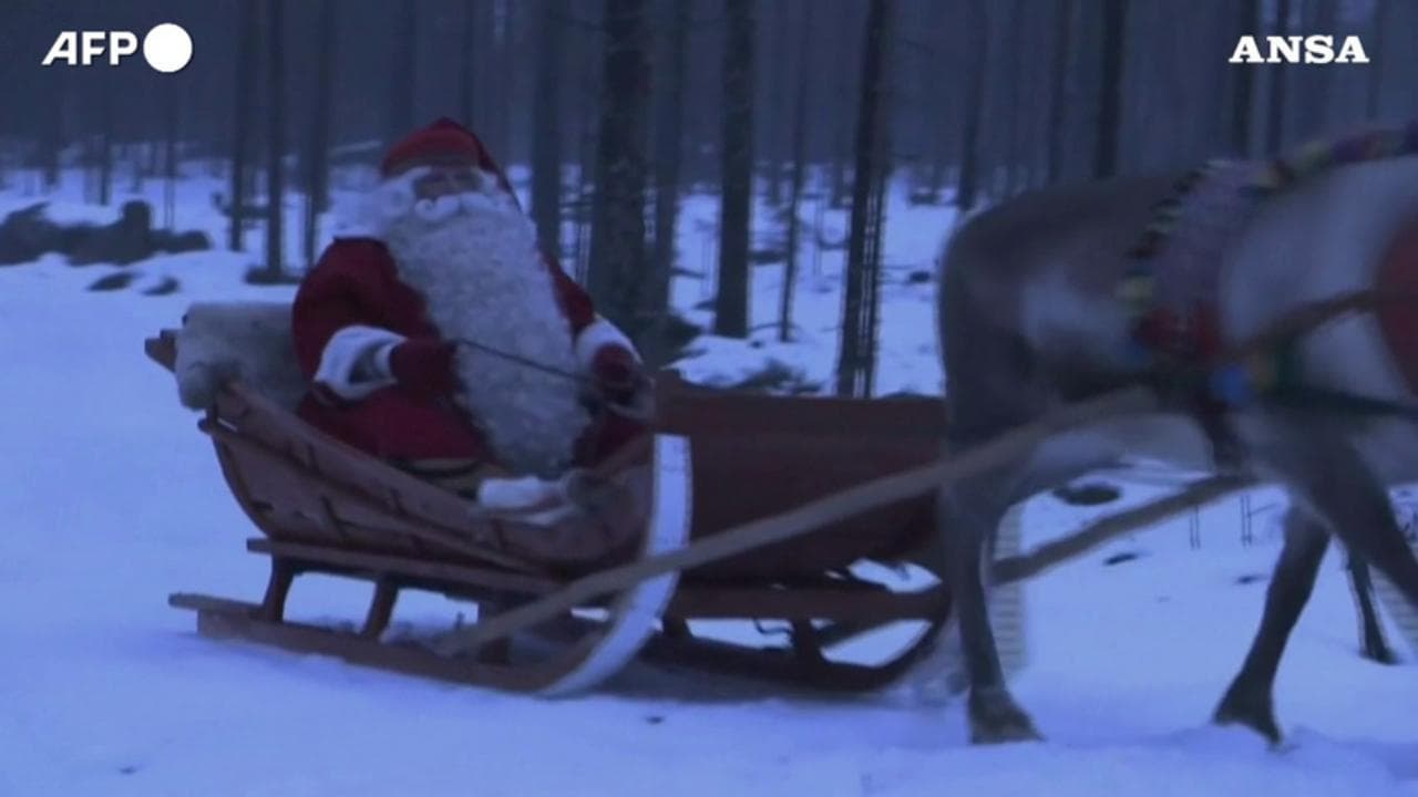 Finalndia, Babbo Natale parte con la slitta: inizia il viaggio per la consegna dei regali