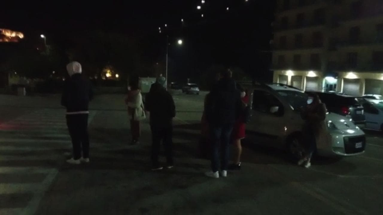 Terremoto, violenta scossa vicino a Ragusa: gente in strada a Modica