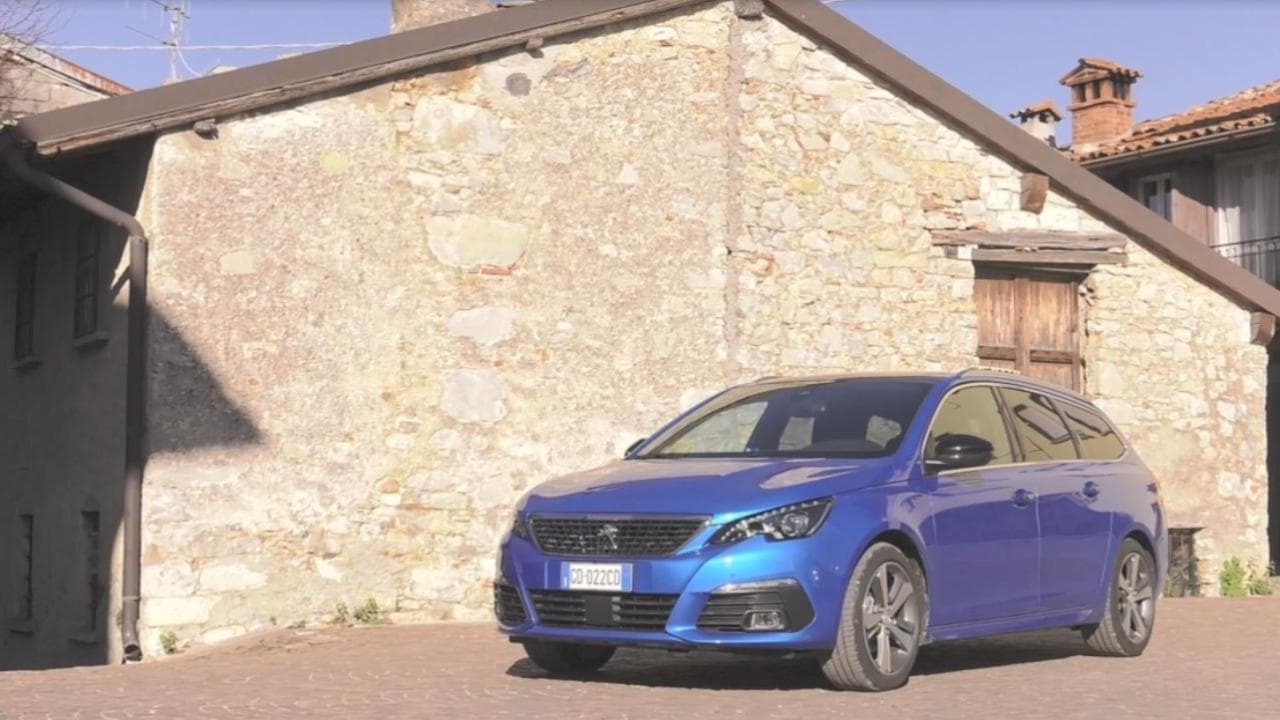 Station wagon che passione: la Peugeot 308 rilancia il settore