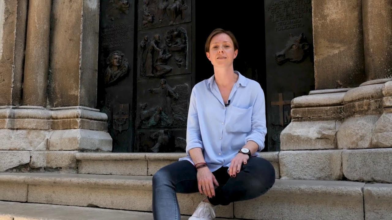 "I ritornati", Rosi Russo: "Due giri del mondo per tornare e trasformare Teggiano nel mio ufficio"