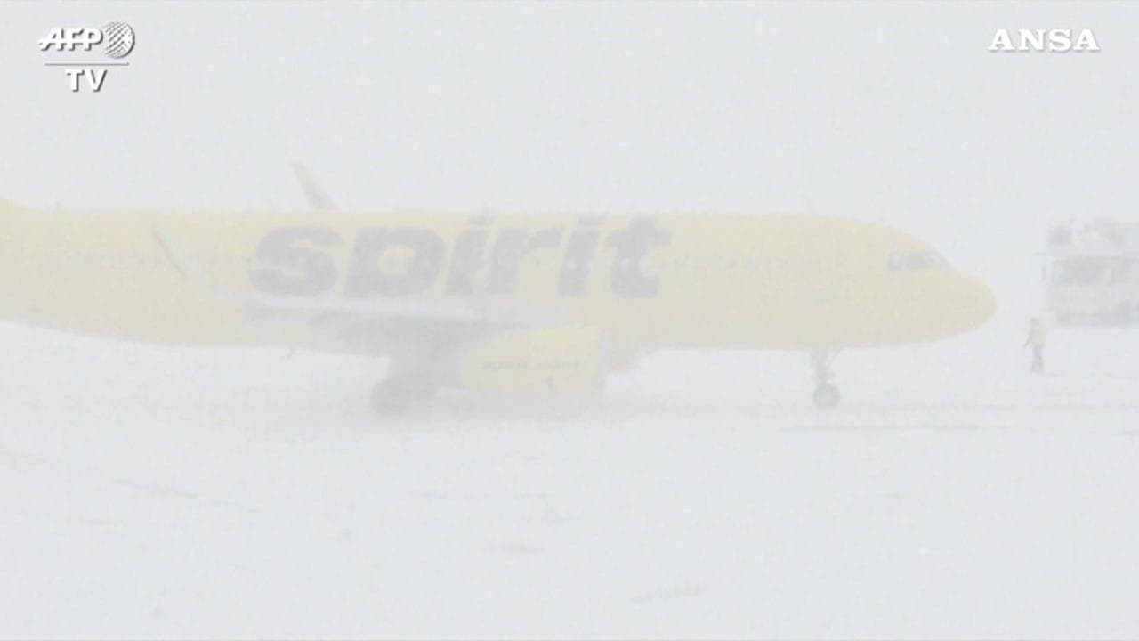 Usa, dopo New York anche Boston colpita dalla tempesta: la nevicata è da record