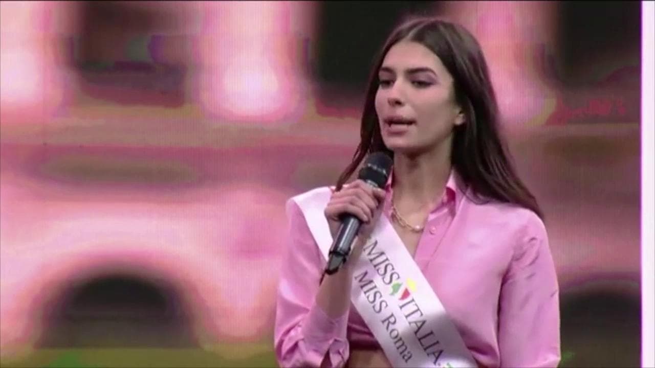 Miss Italia 2020, Martina Sambucini vince l'edizione in streaming: "Un segnale di speranza"