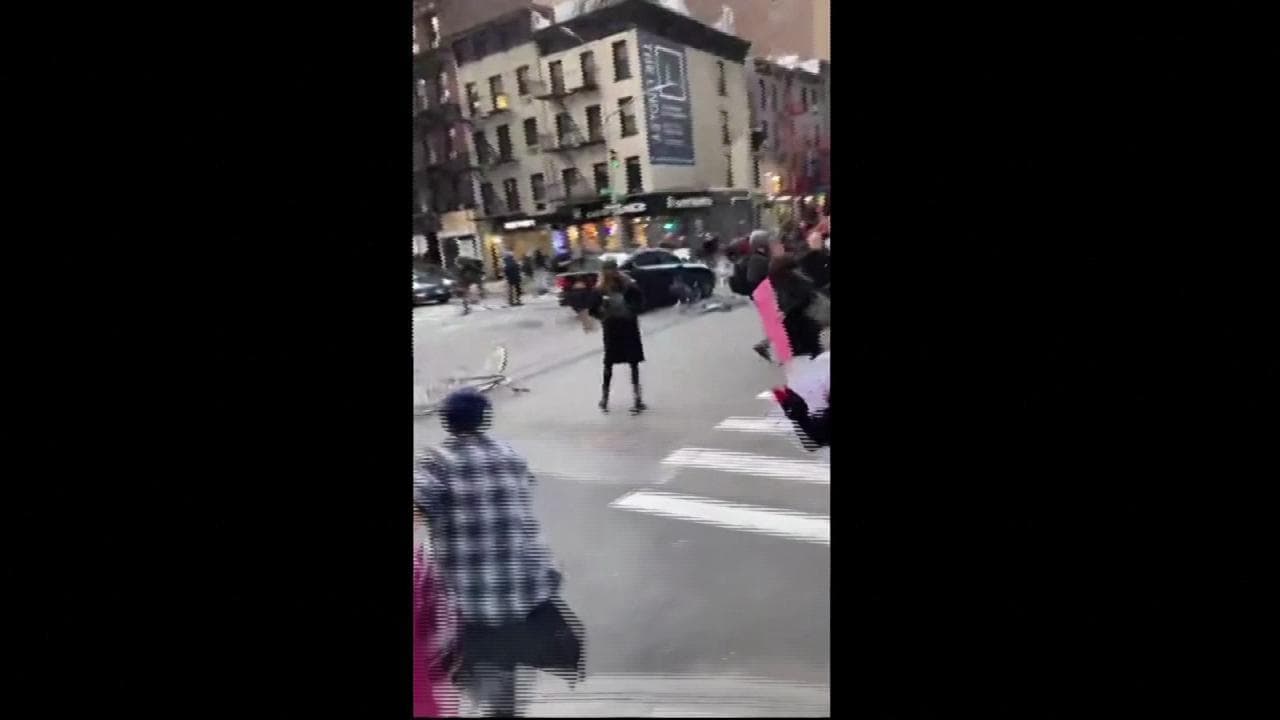 New York, automobile contro manifestanti Black Lives Matter