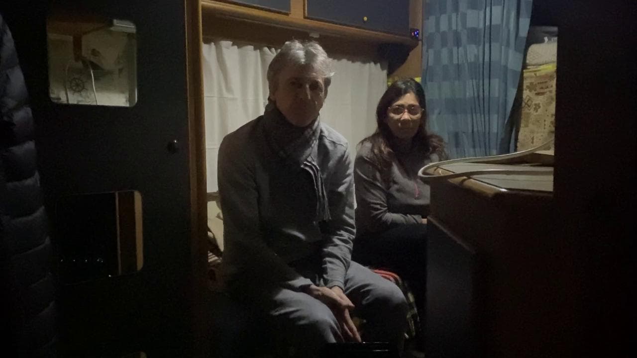 Amazon, Rovigo. Lavoratore: "Vivo in camper, con un contratto a ore nessuno ti affitta casa"