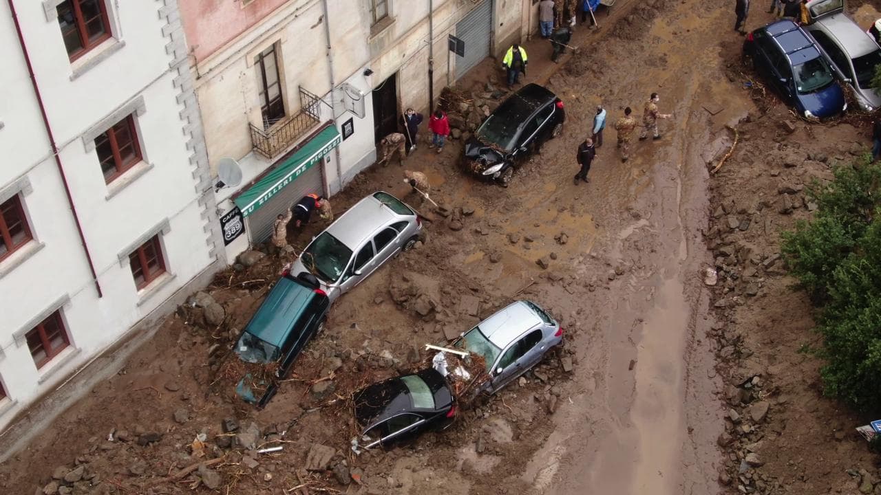 Maltempo in Sardegna, alluvione a Bitti: la devastazione nelle immagini riprese dal drone