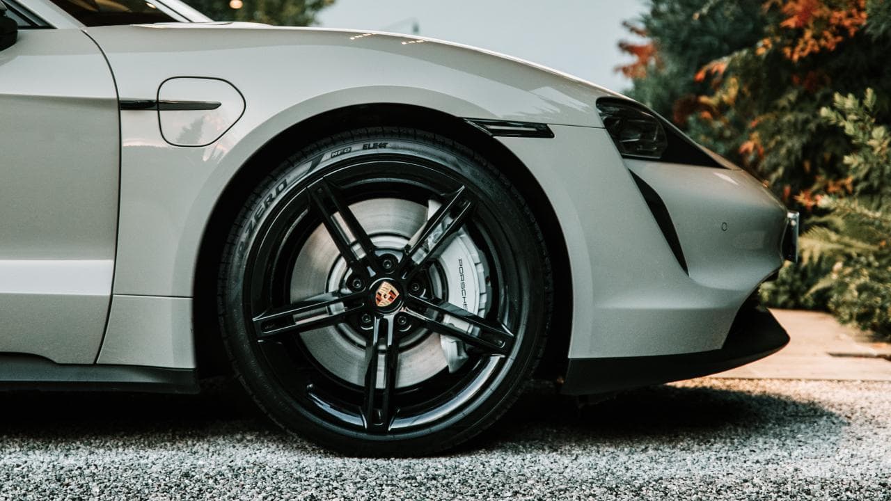 Idea Pirelli: ecco la gomma per le elettriche che riduce il rumore e aumenta l'autonomia
