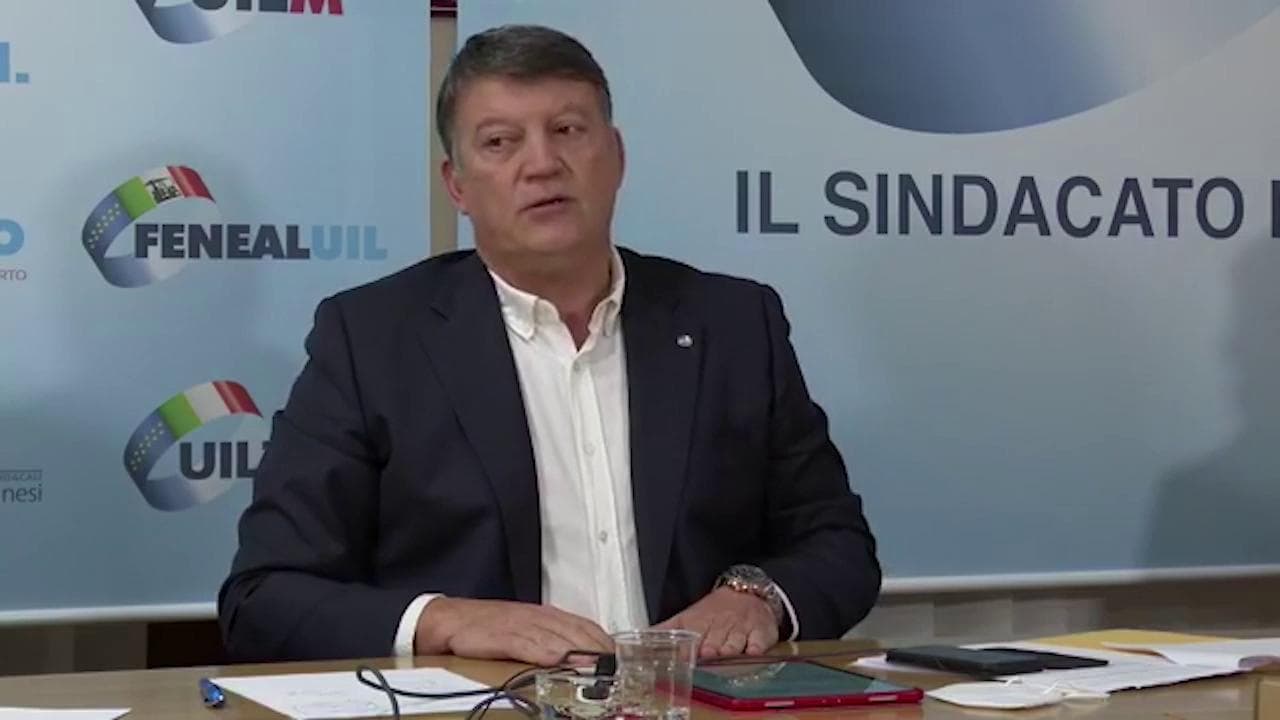 Sindacati, scintille tra Conte e la Uil sulla diretta Facebook (a sorpresa)