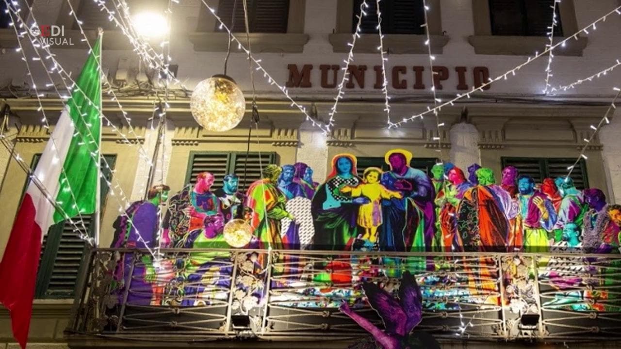 Pontedera, nel presepe spunta Chiara Ferragni: la Madonna ha il volto dell'influencer