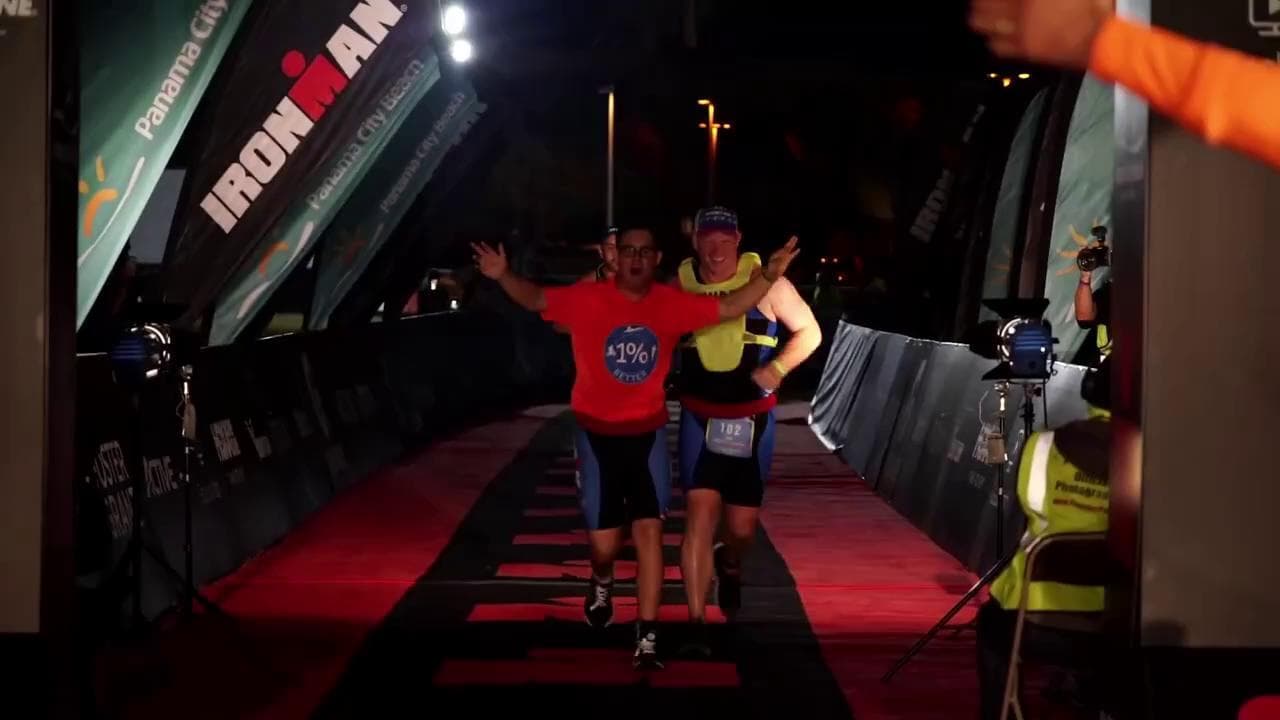 L'impresa di Chris: è il primo atleta affetto da sindrome di Down a completare un Ironman