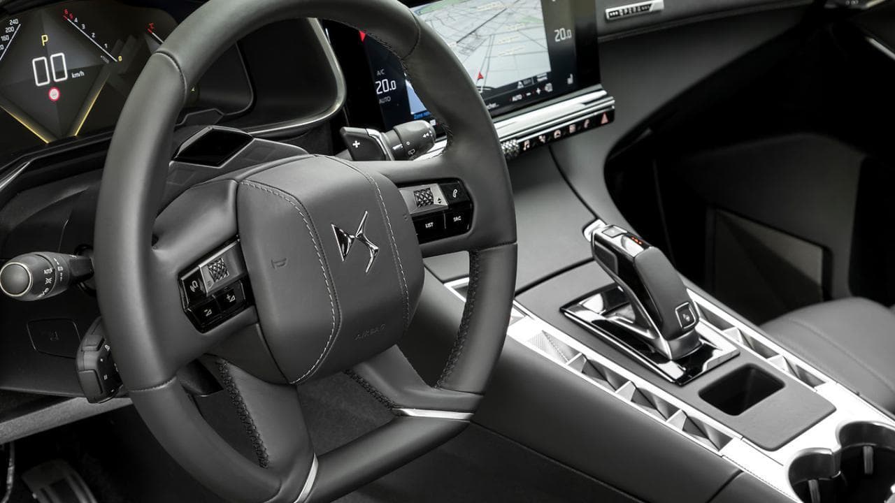 DS 7 Crossback, la magia degli interni
