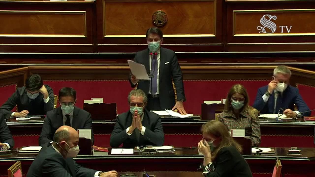Senato, Conte omaggia gli anziani: "Permisero il miracolo economico"