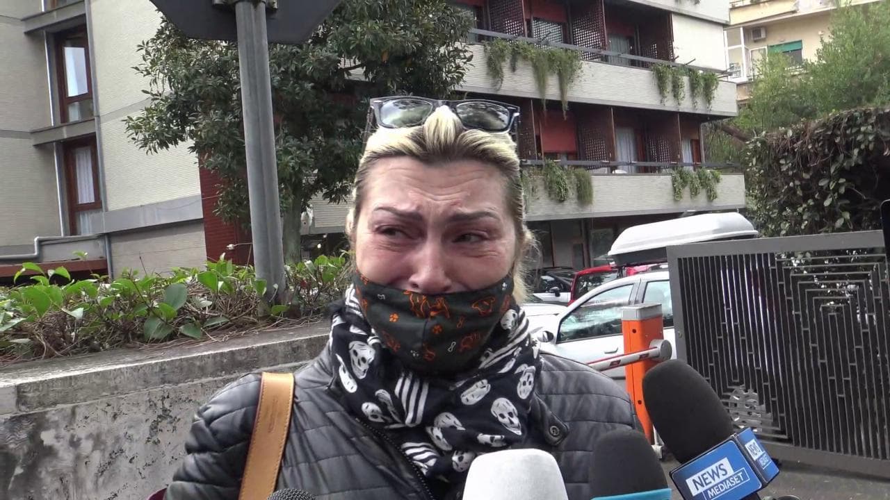 Gigi Proietti, l'omaggio commosso di amici e fan: "Oggi doveva essere un giorno di festa per i suoi 80 anni"