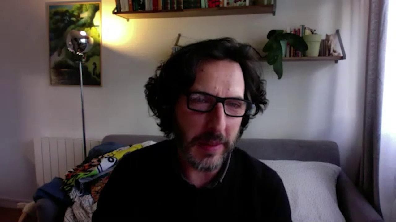 "Tutti mi chiedono come è stato lavorare con Gipi"