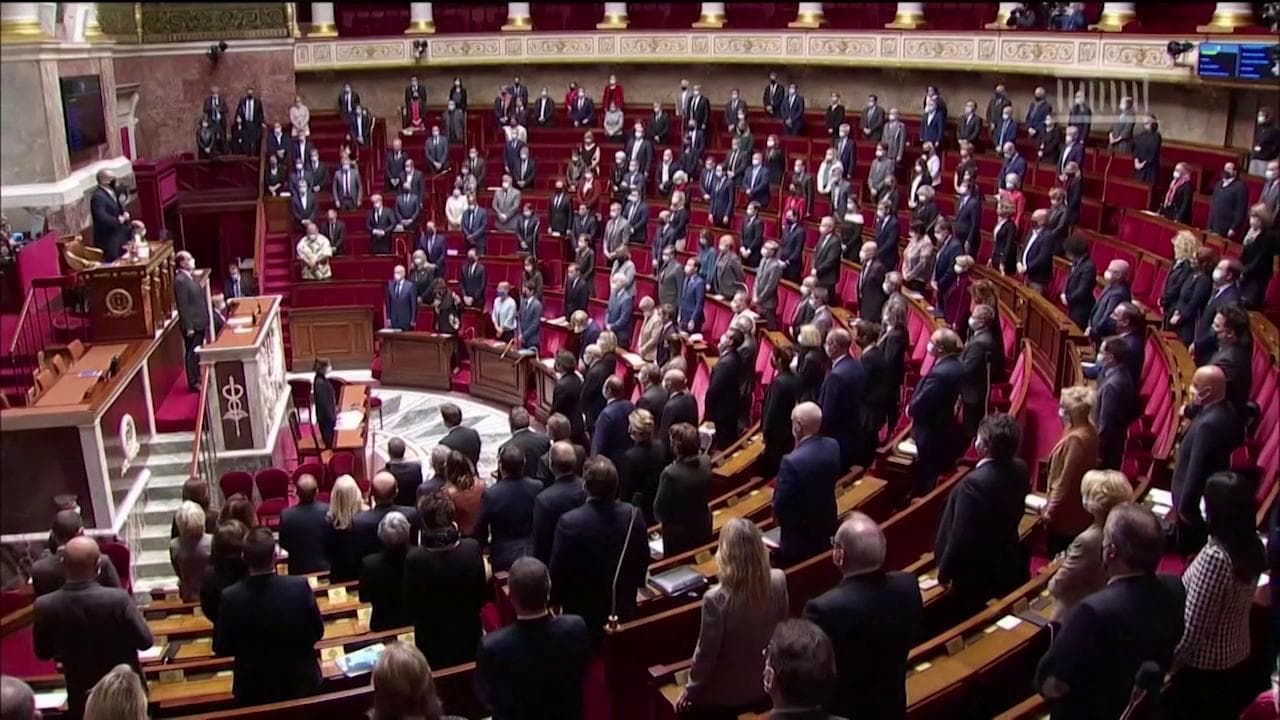 Nizza, attacco nella chiesa di Notre-Dame: l'annuncio durante l'Assemblea nazionale francese e il minuto di silenzio