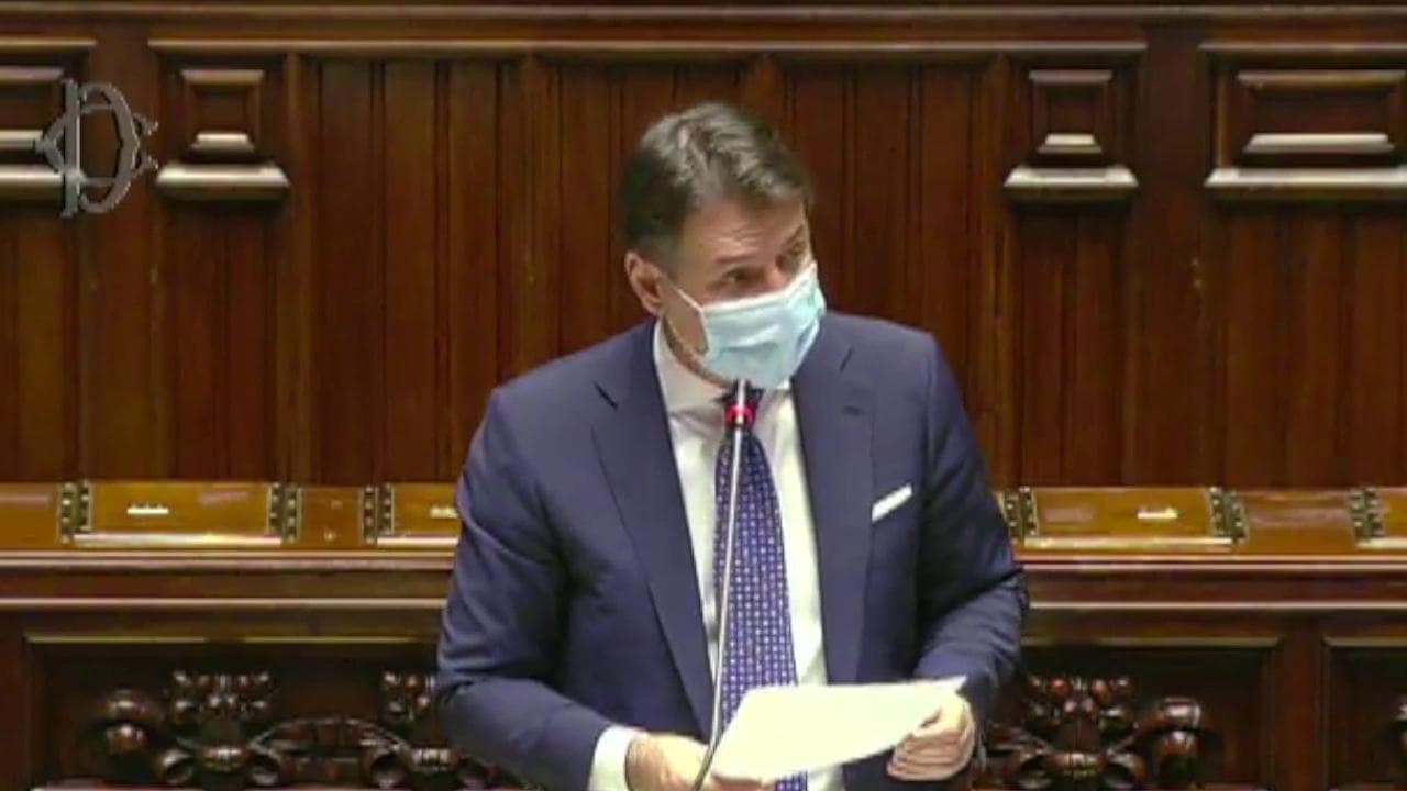 Covid, il premier Conte alla Camera: "Evidenti difficoltà sui mezzi di trasporto"