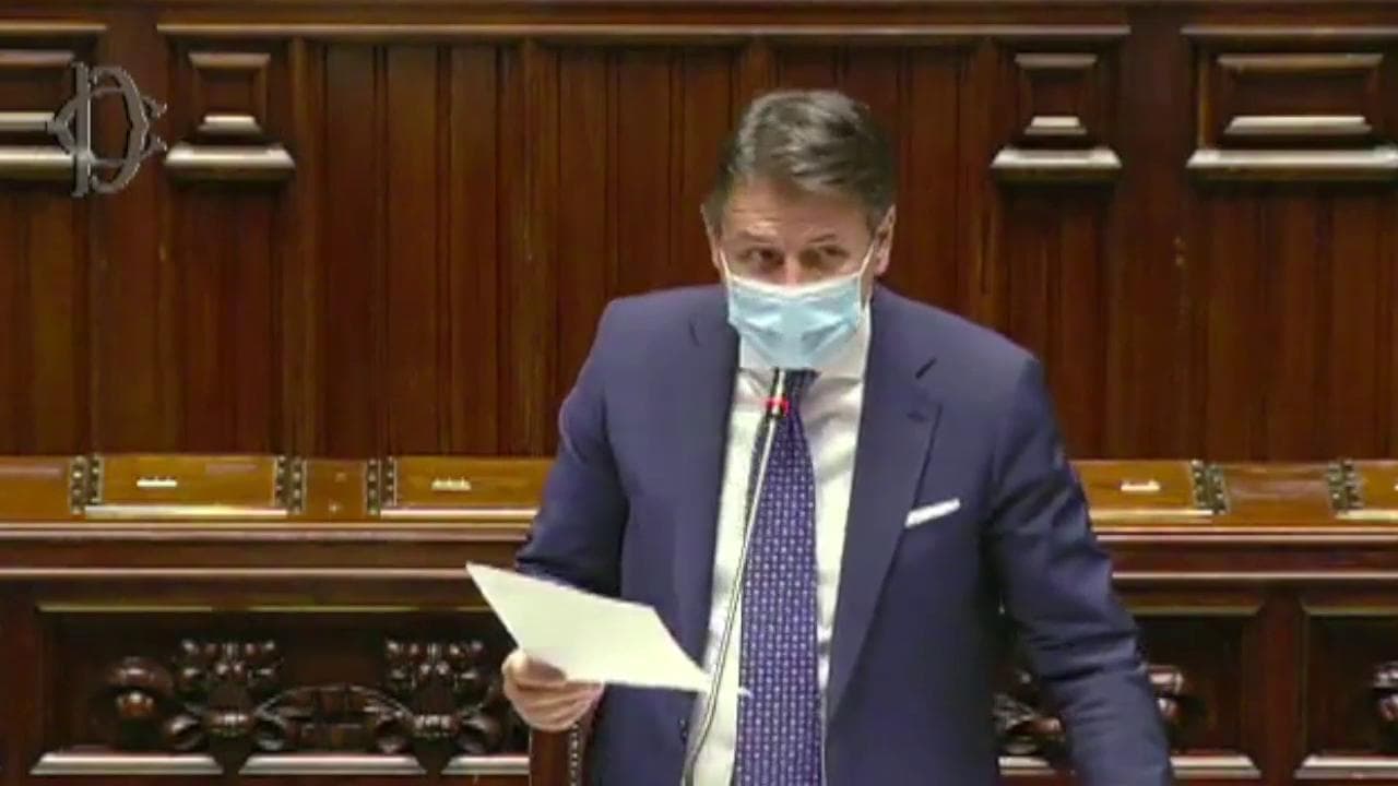Dpcm, Conte alla Camera: "Misure severe, ma necessarie. Altrimenti l'epidemia ci sfuggirà di mano"