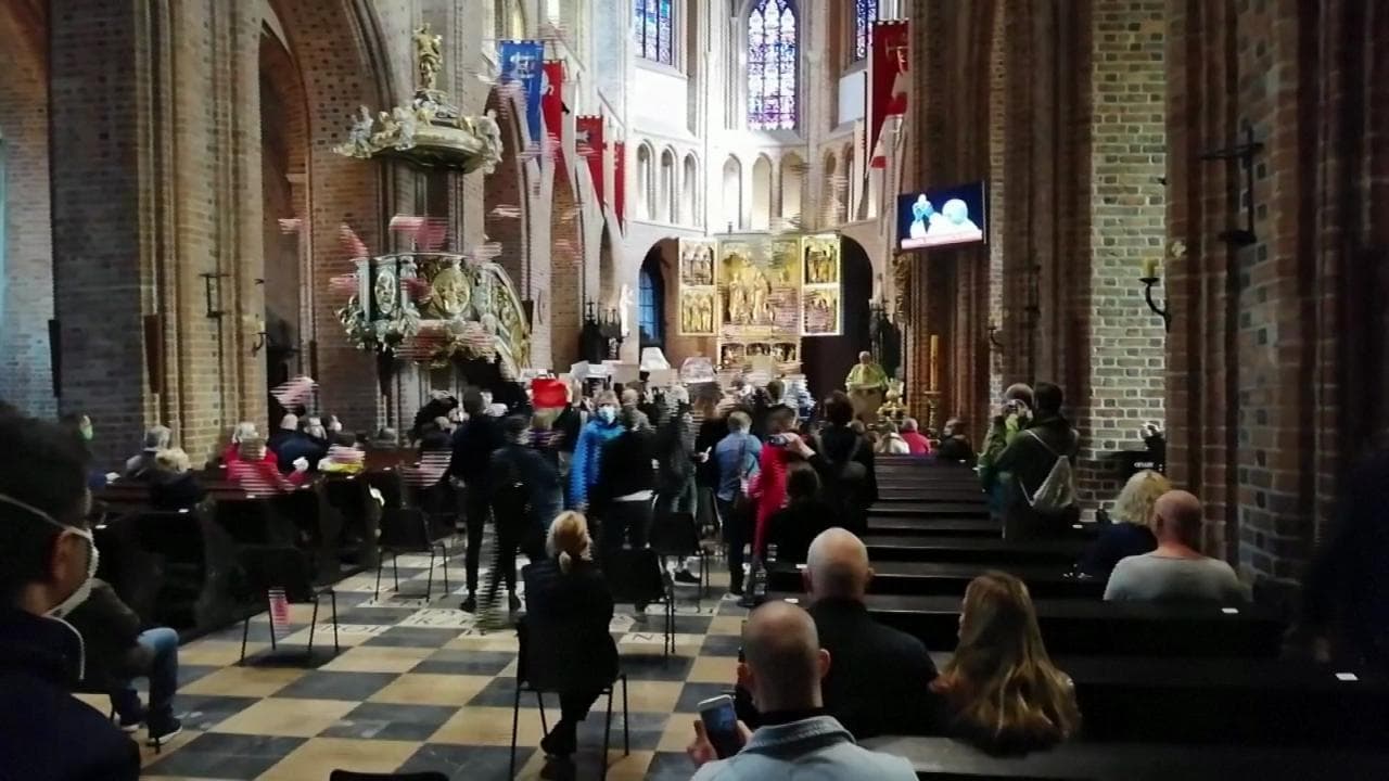 Polonia, proteste anche nelle chiese contro la nuova stretta contro il diritto all'aborto