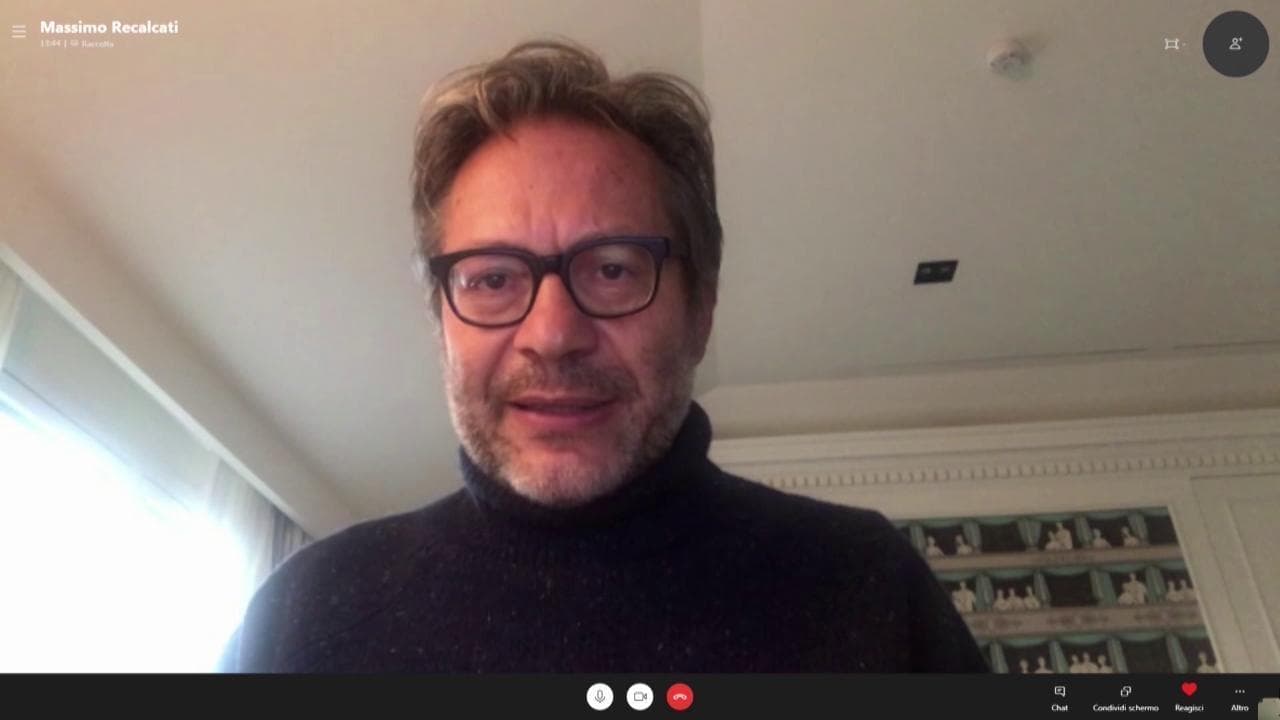 Sesso e Covid, Recalcati: "Corpi a distanza? È parlando che si fa l'amore"