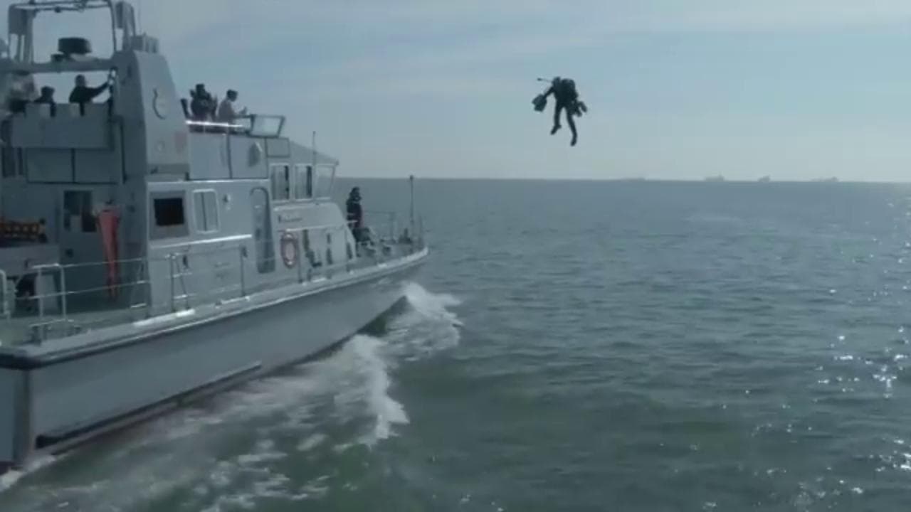 La tuta di Iron Man esiste davvero e la marina militare britannica la sta testando