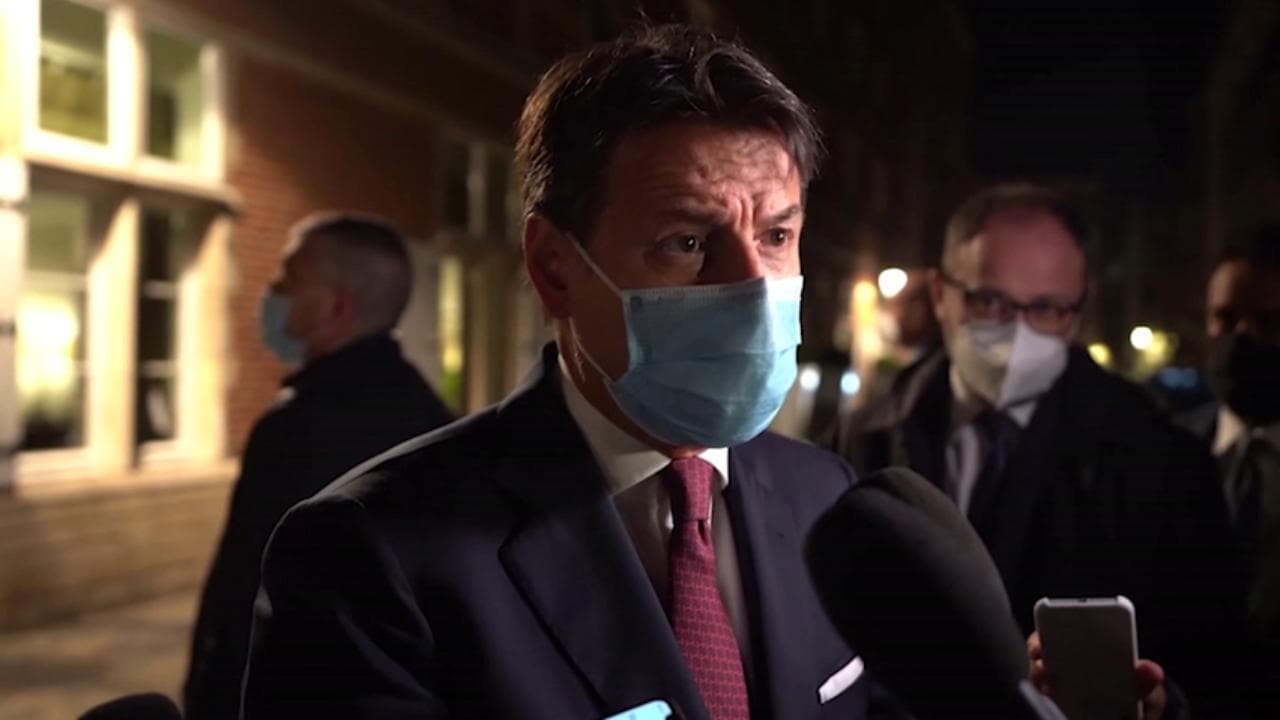 Coronavirus, Conte contro De Luca: "Chiudere le scuole non è la migliore soluzione"