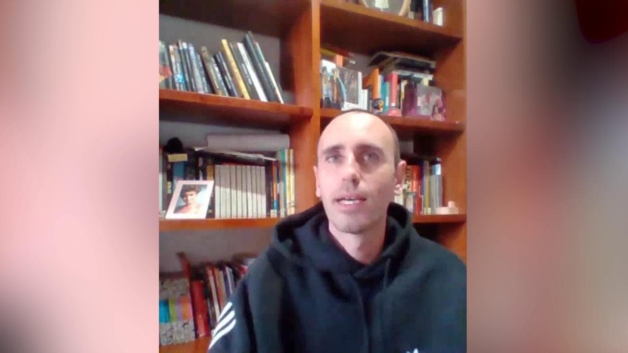 'Scheletri', Zerocalcare: "Anche mia madre scoprirà alcune cose leggendo il mio nuovo libro"
