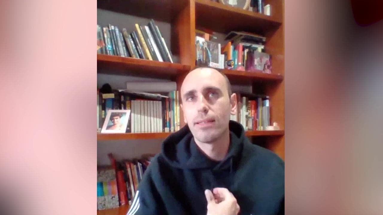 'Scheletri', Zerocalcare: "Certi fatti di violenza non vanno letti solo con la lente del fascismo"