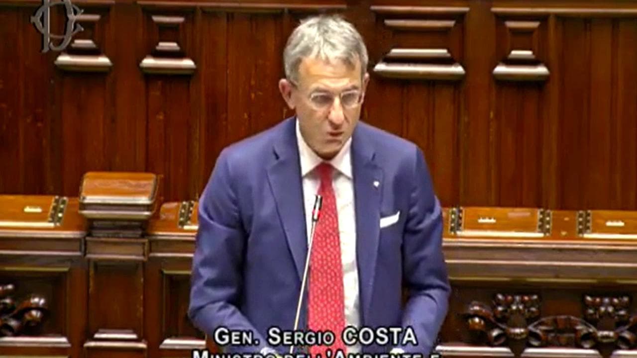 Dissesto idrogeologico, il ministro dell'Ambiente Costa: "L'80% del territorio italiano è a rischio"