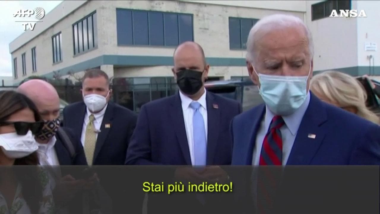 Usa, Biden è troppo vicino ai giornalisti: interviene la moglie