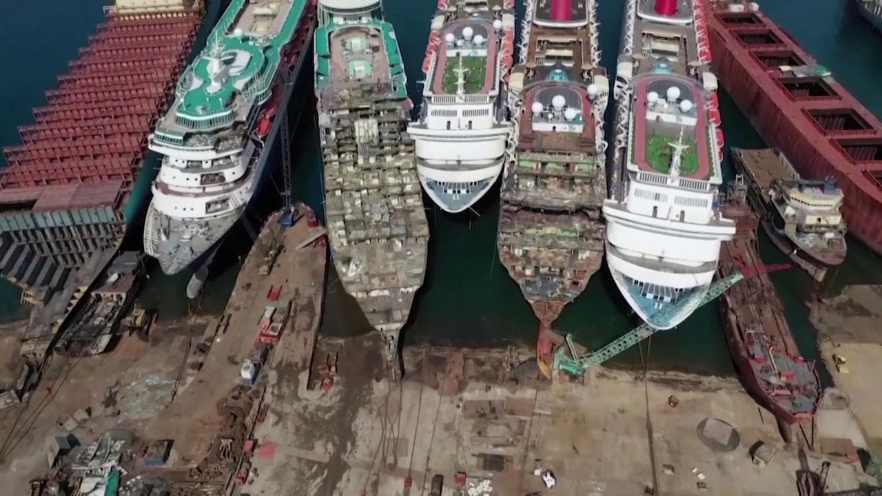 Turchia, il cimitero delle navi da crociera: ecco dove finiscono i giganti del mare