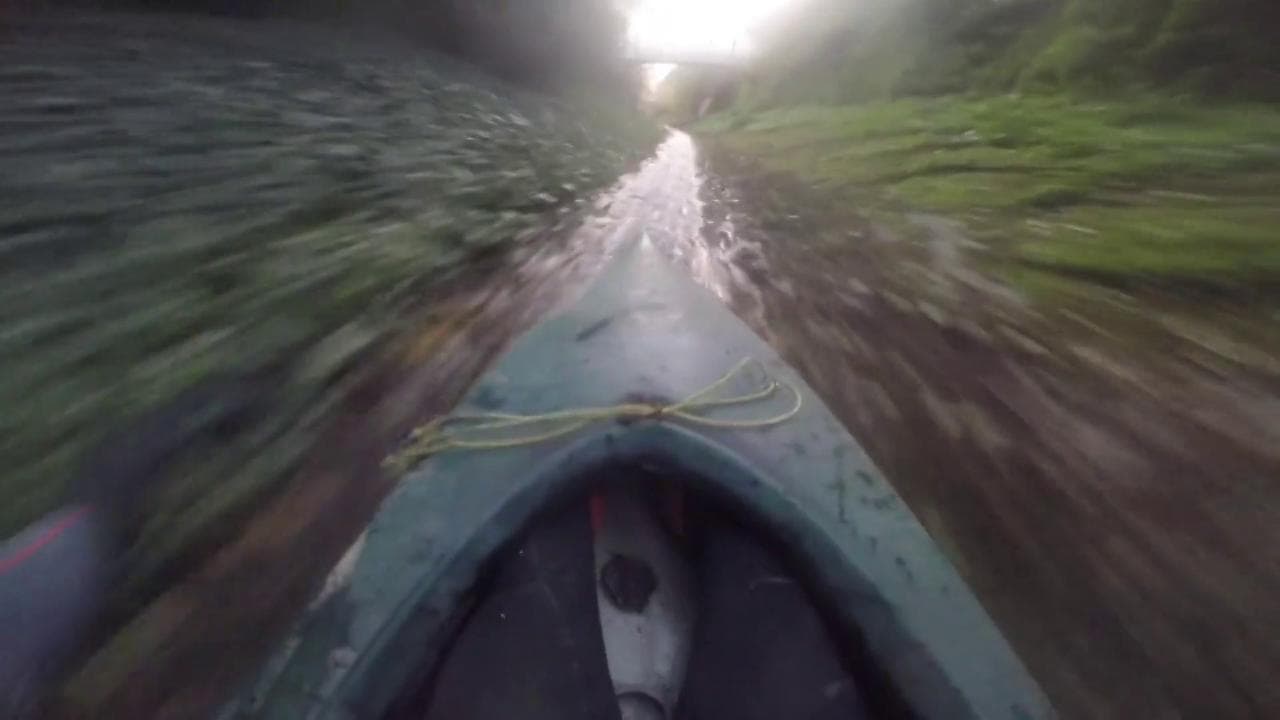 Canada, giù per il ruscello a tutta velocità fino all'Oceano: la folle discesa dei canoisti