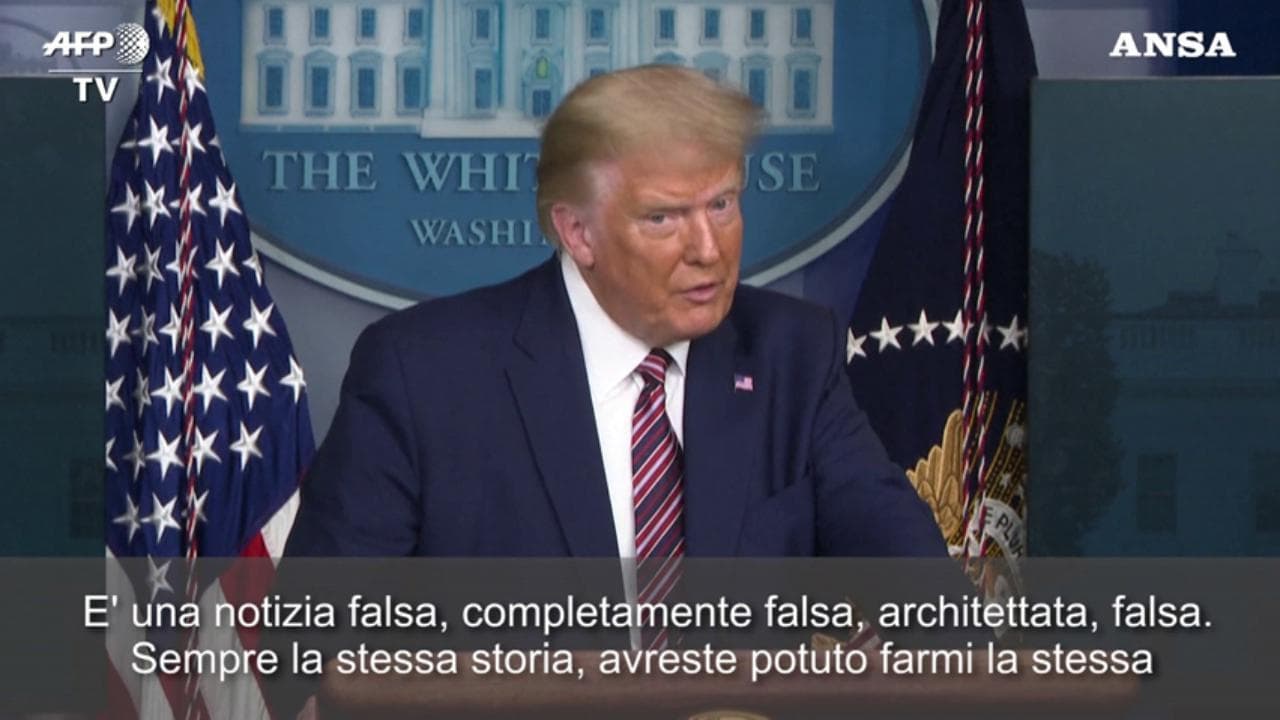 "Sono solo fake news" : Trump contro il New York Times per le rivelazioni sulle sue dichiarazioni fiscali