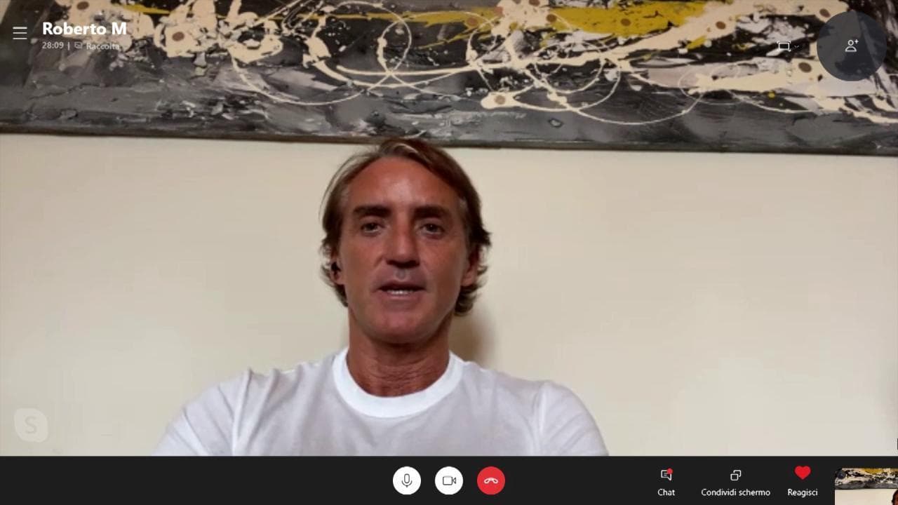 Covid, Roberto Mancini: "Troppo pochi 1000 spettatori a stadio, si può entrare in sicurezza in molti di più"