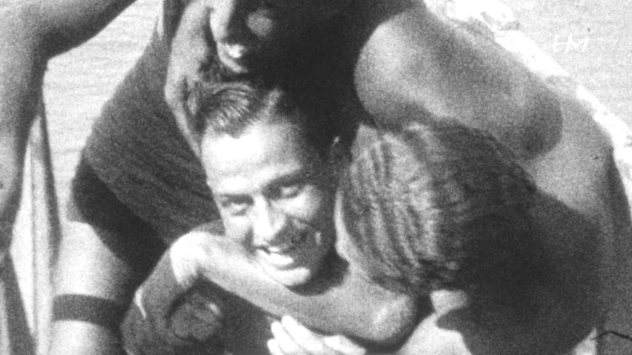 Baci rubati, amori omosessuali nell'Italia fascista: il trailer del docufilm