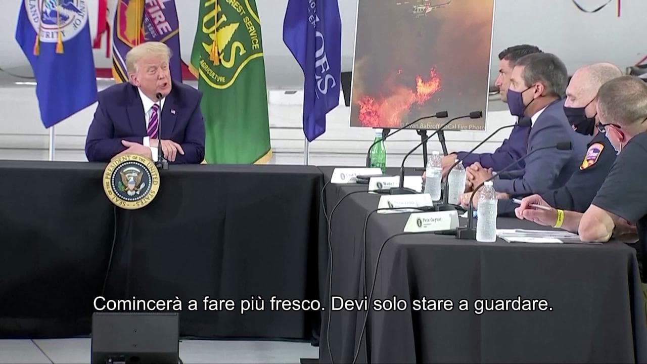 Trump sfida gli scienziati sul clima: "Non lo sanno, ma presto farà più fresco"