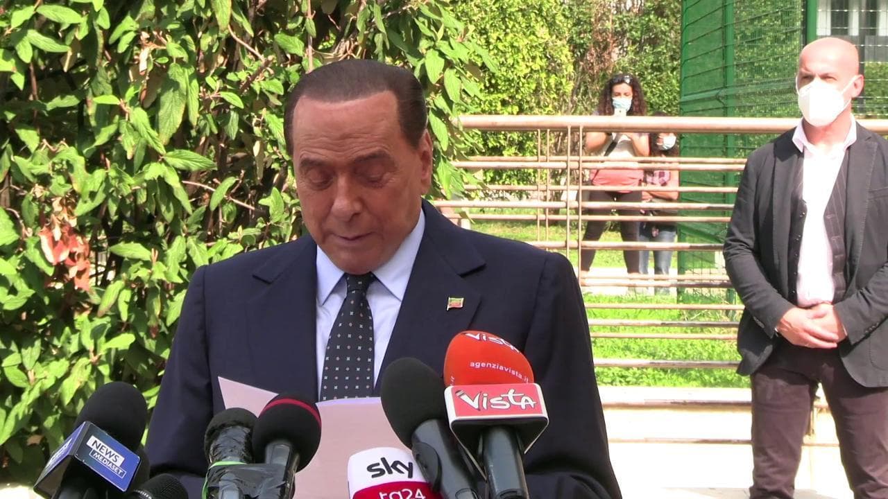 Coronavirus, l'appello di Berlusconi: "Rispettate le regole, siamo tutti a rischio contagio"