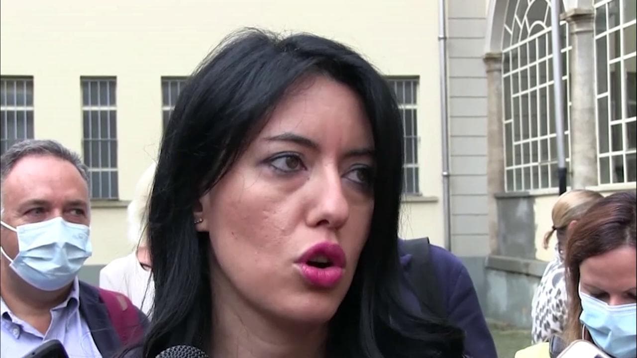 Scuola, Azzolina risponde a Cirio: "Ministero potrebbe impugnare la sua ordinanza"