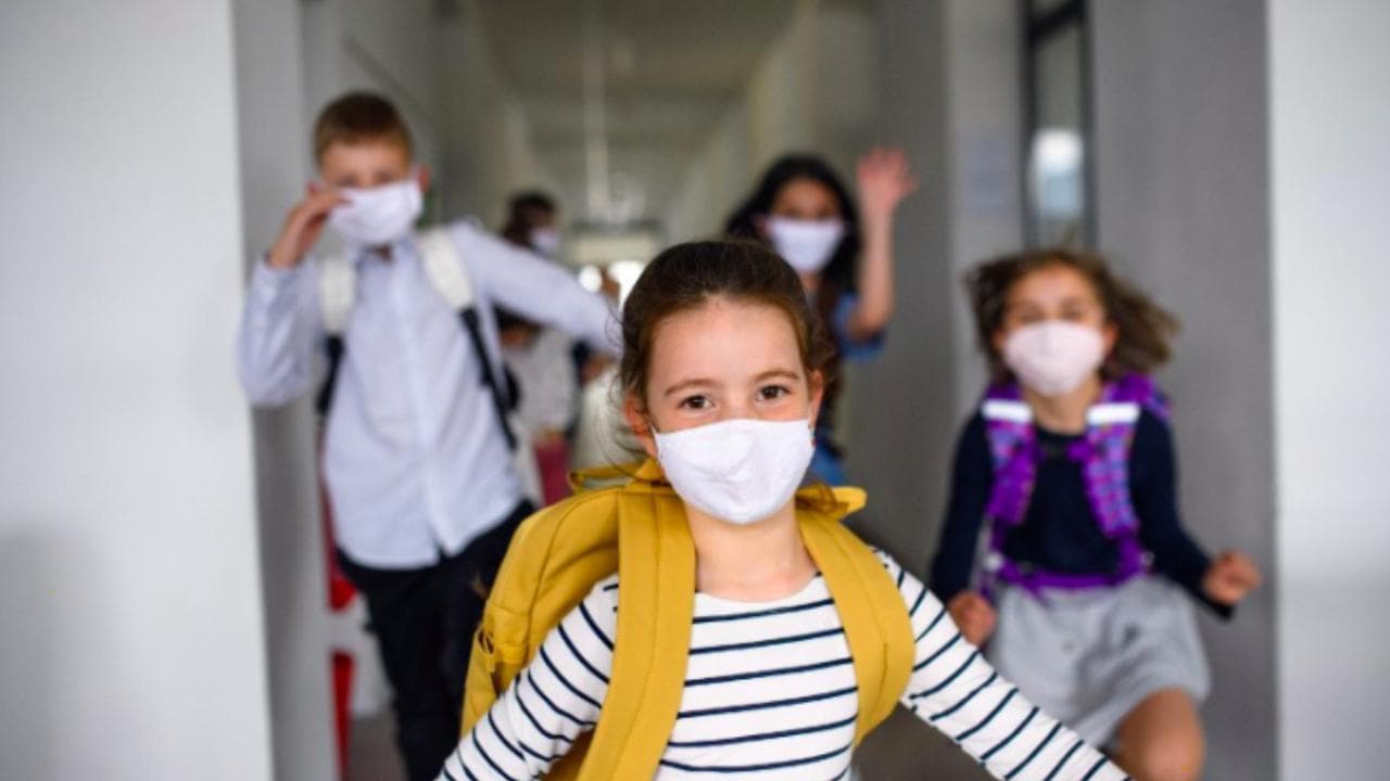 Mascherina a scuola, ecco quali alunni dovranno indossarla e quando