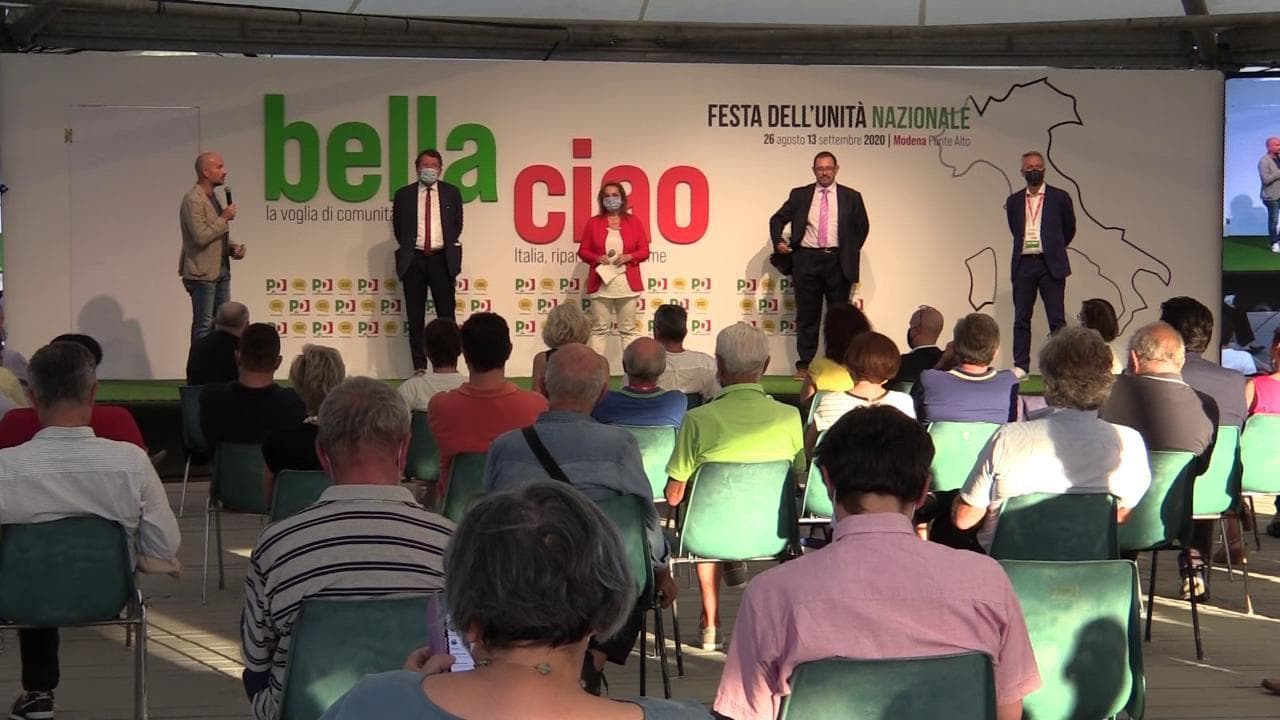 Referendum, il Pd diviso alla Festa dell'Unità di Modena: "Voto sì per ridurre i costi della politica"; "No, è una scelta demagogica"