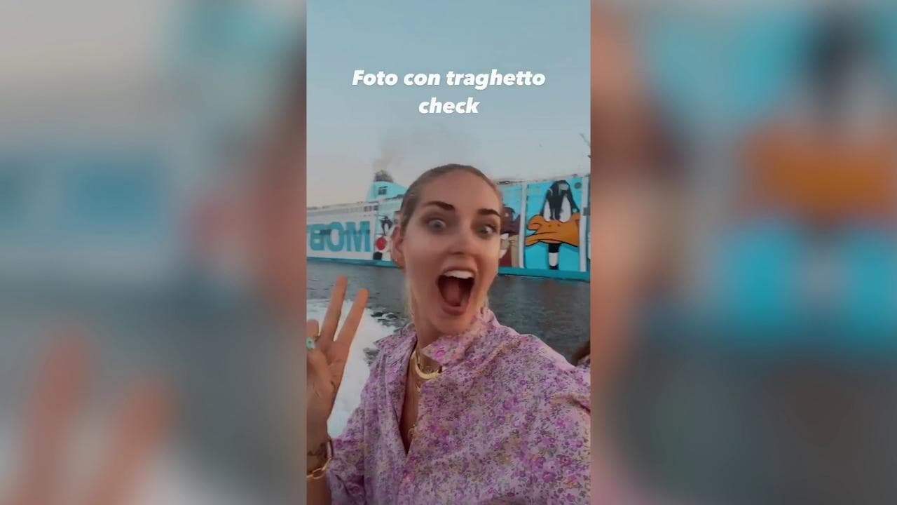 Chiara Ferragni, disavventura in Sardegna: la barca si allaga