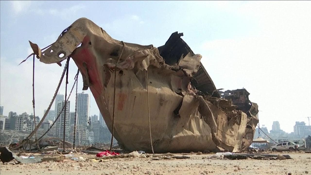 Beirut, ecco cosa resta del porto dopo l'esplosione