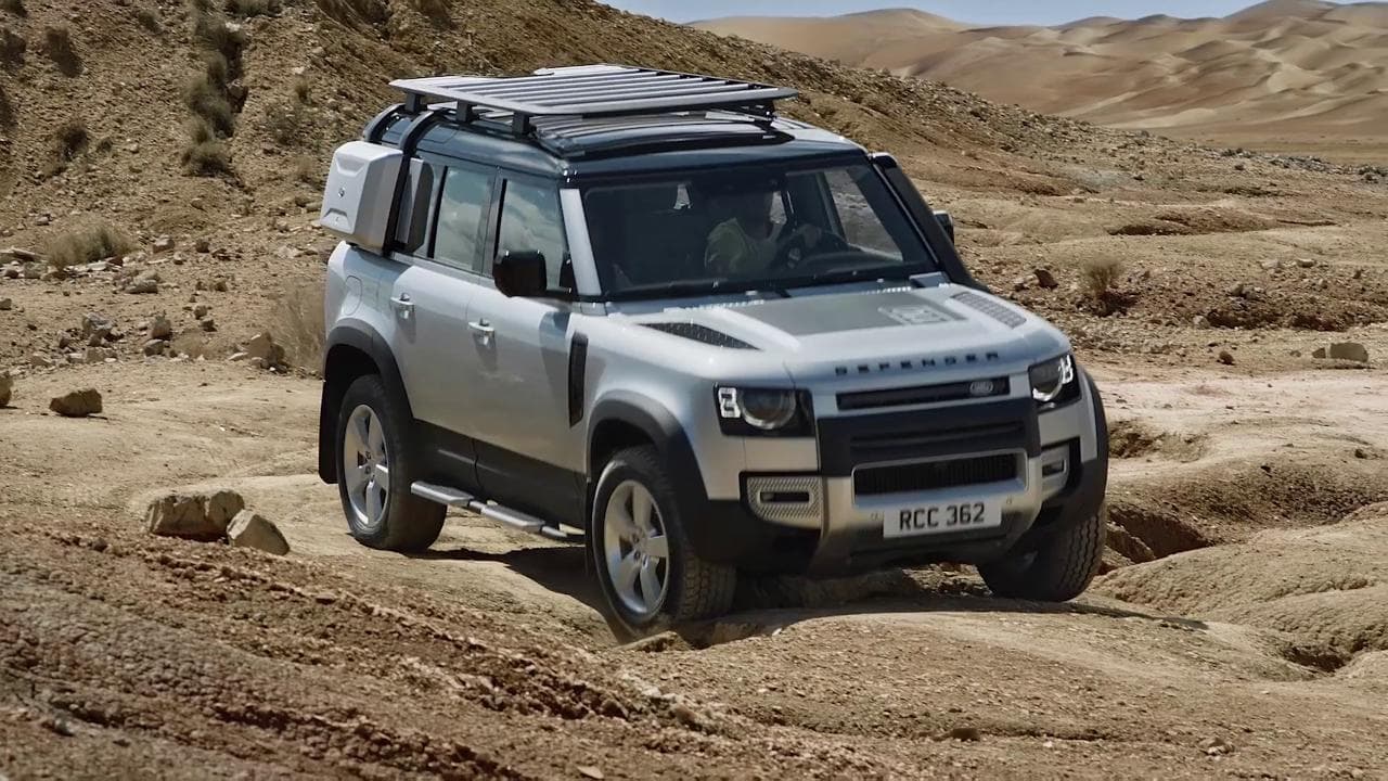 Land Rover, nuovo  Defender il senso dell'avventura