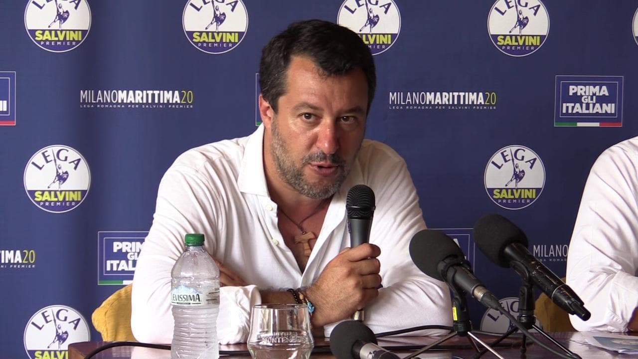 Open Arms, Salvini: "L"umore nero lo lascio a Renzi, lui ha ben altri problemi giudiziari"