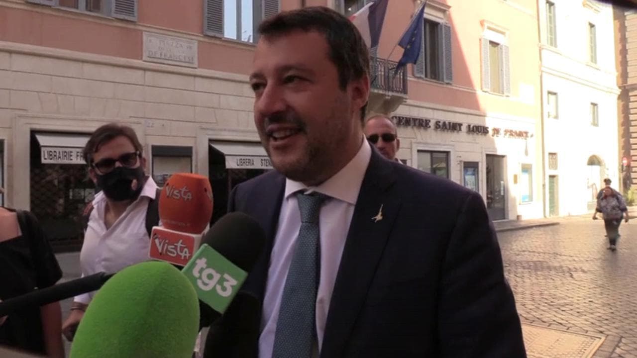 Open Arms, Salvini arriva in Senato: "Dovrò spiegare ai miei figli che il papà non è un delinquente"