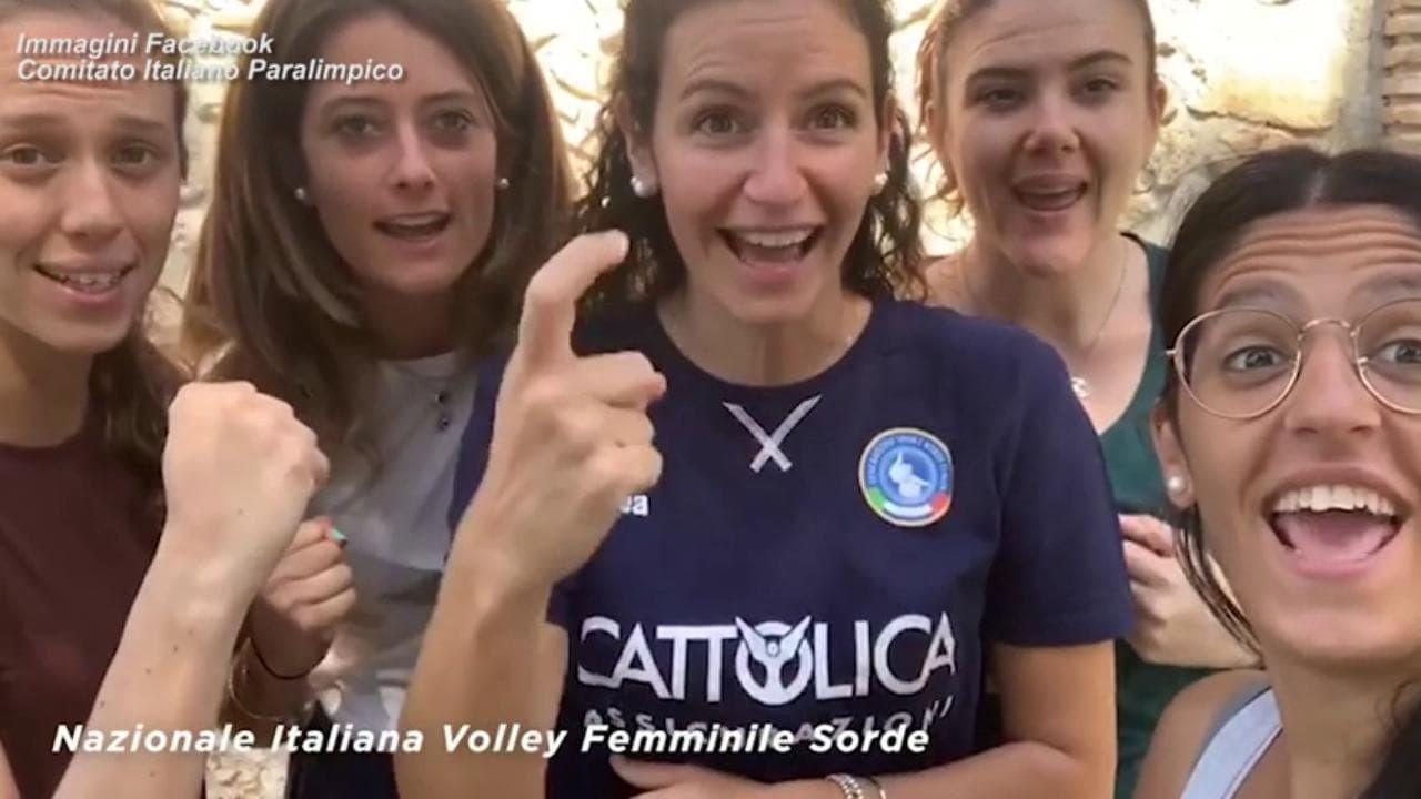 Tutti insieme per Alex Zanardi: gli atleti paralimpici cantano "Don't stop me now" dei Queen